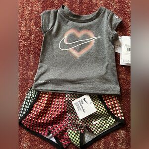 Nike Girl's Shorts & Shirt Set Size 12 Mos. NEW Gray & Multicolor Checks